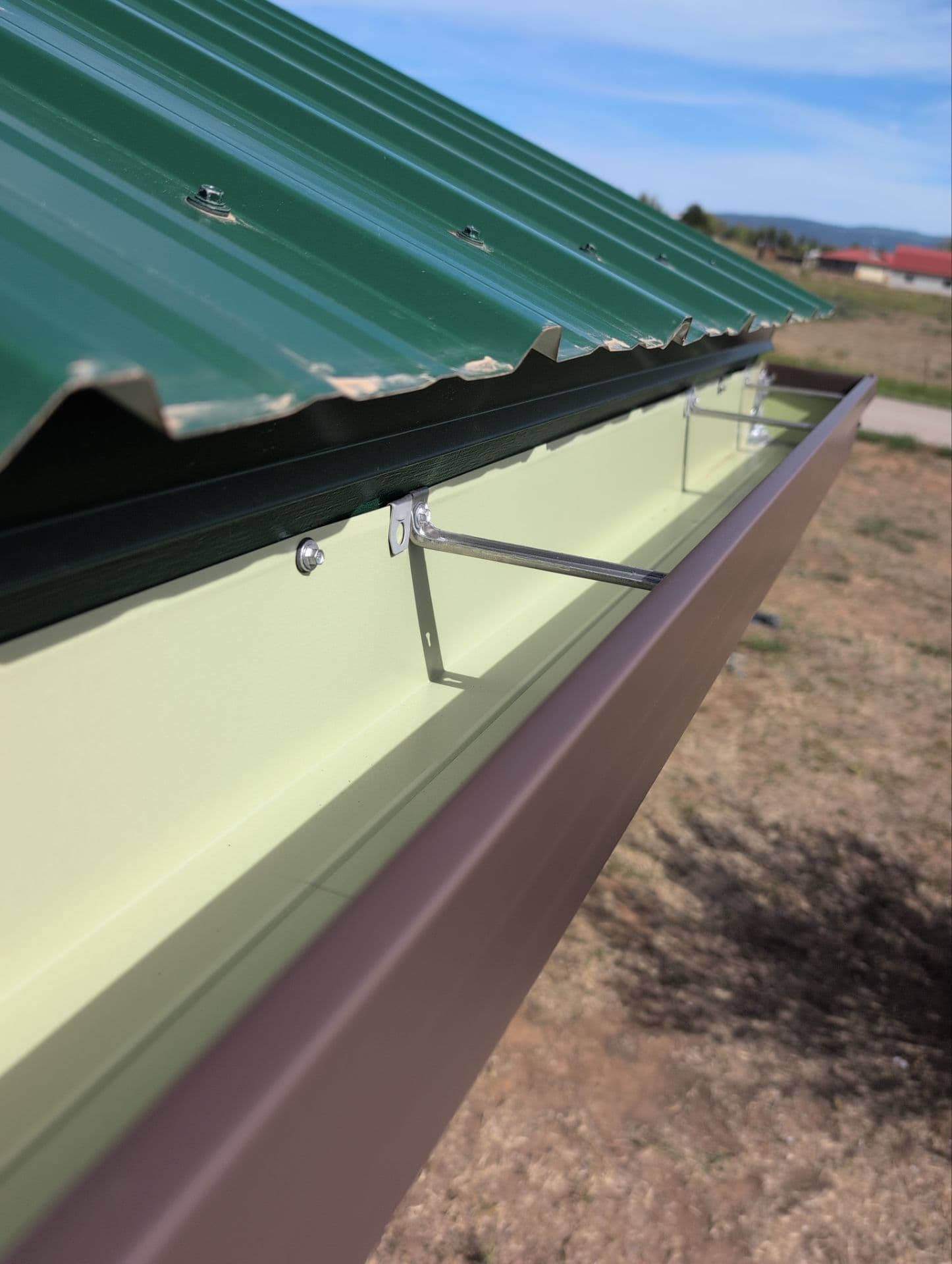 Elevated Gutter
