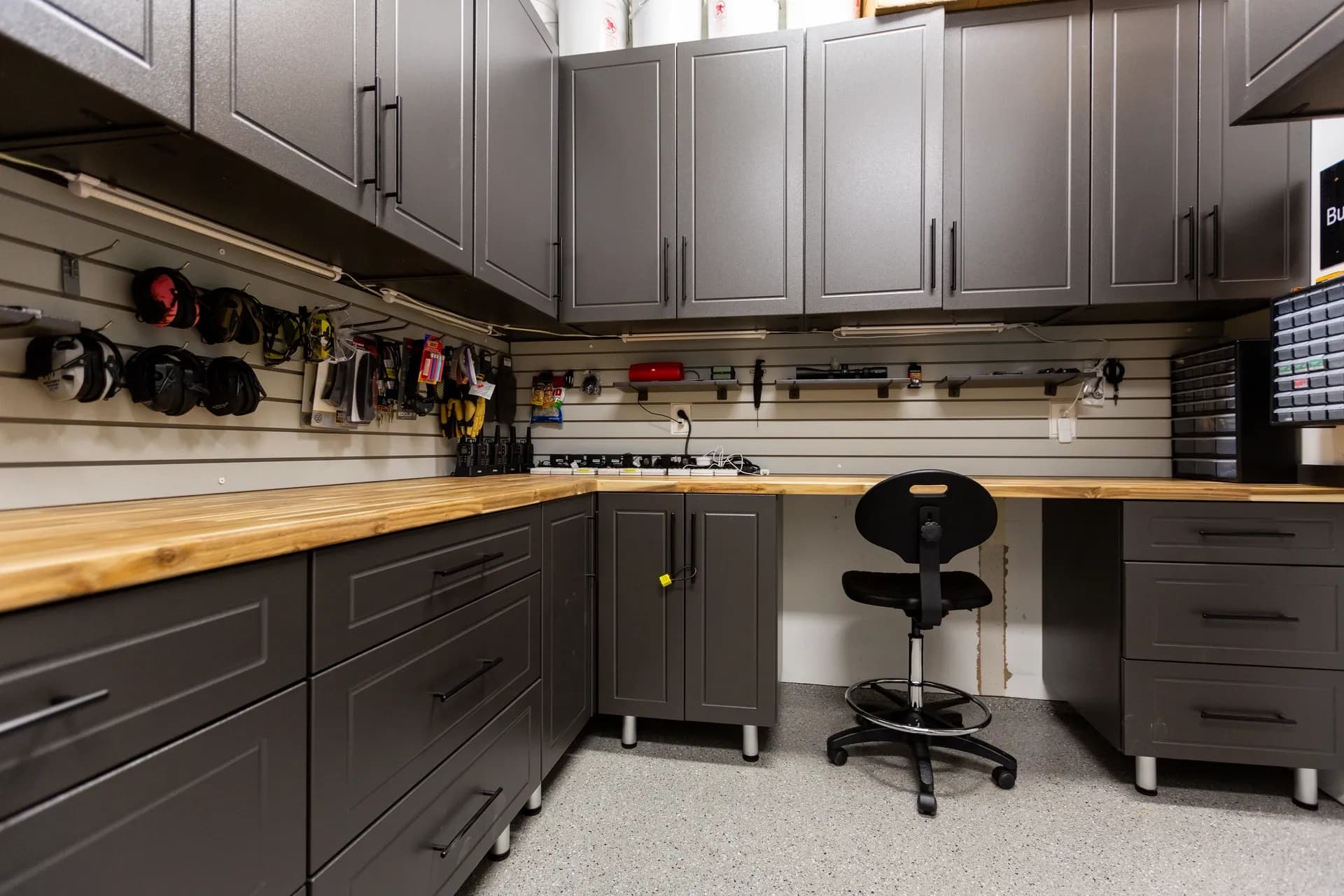garage cabinets