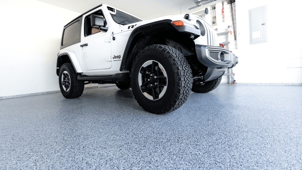 Garage Floor with Jeep